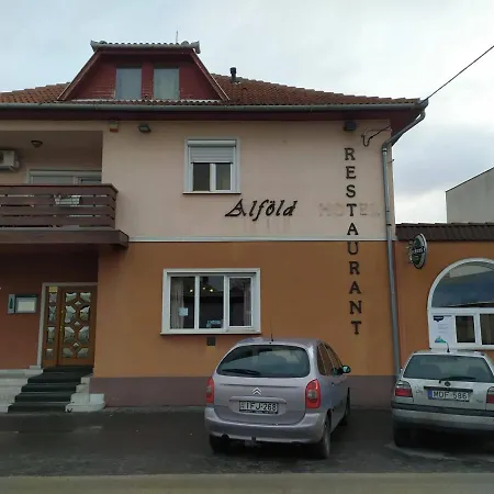 Alfoeld Panzio & Etterem