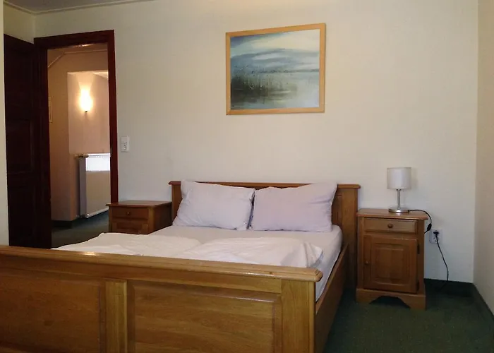 Alfoeld Panzio & Etterem