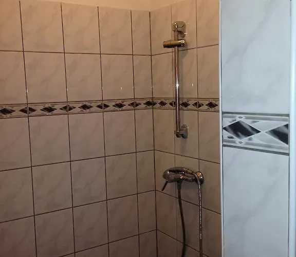 ホテル Alfoeld Panzio & Etterem 3*